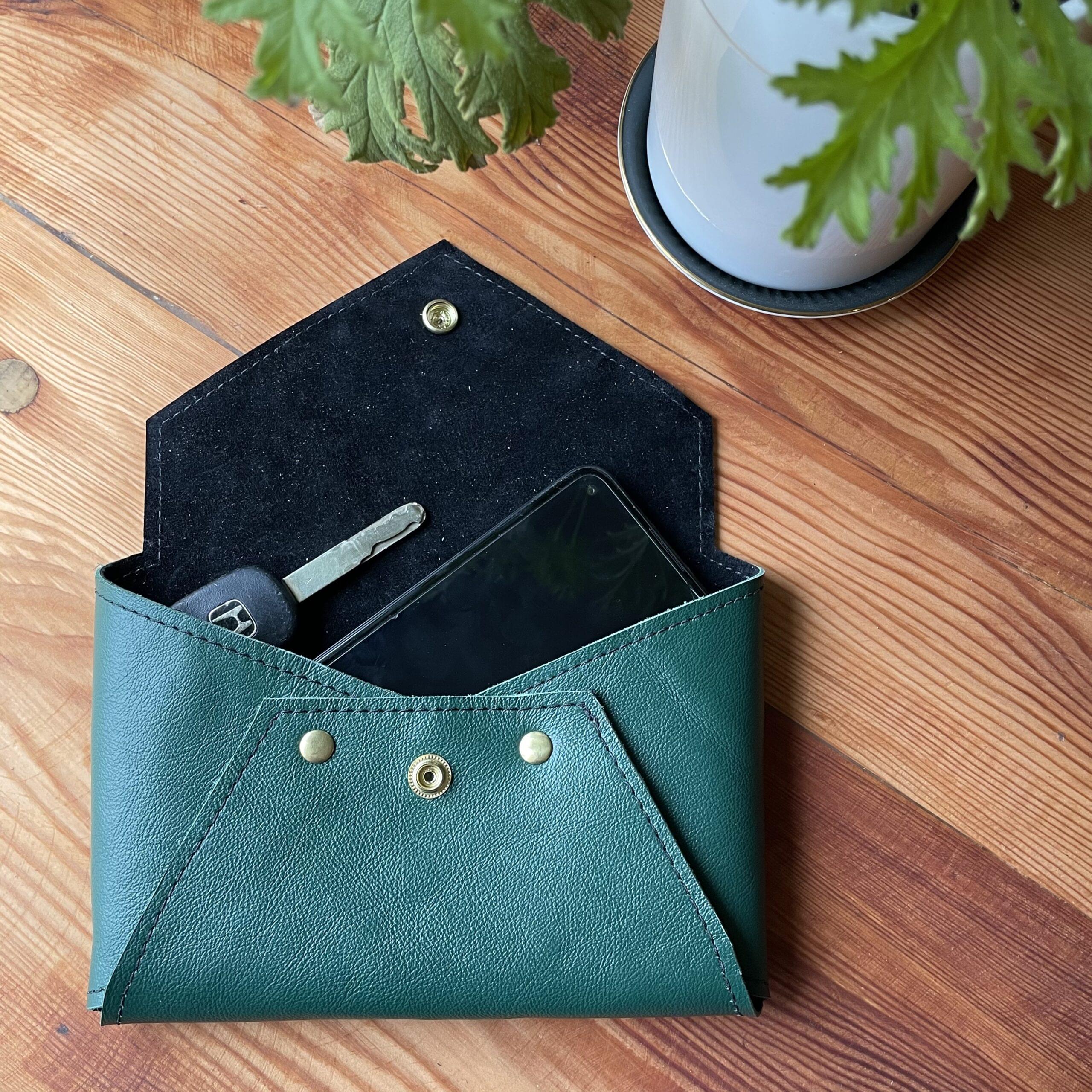 Envelope Clutch