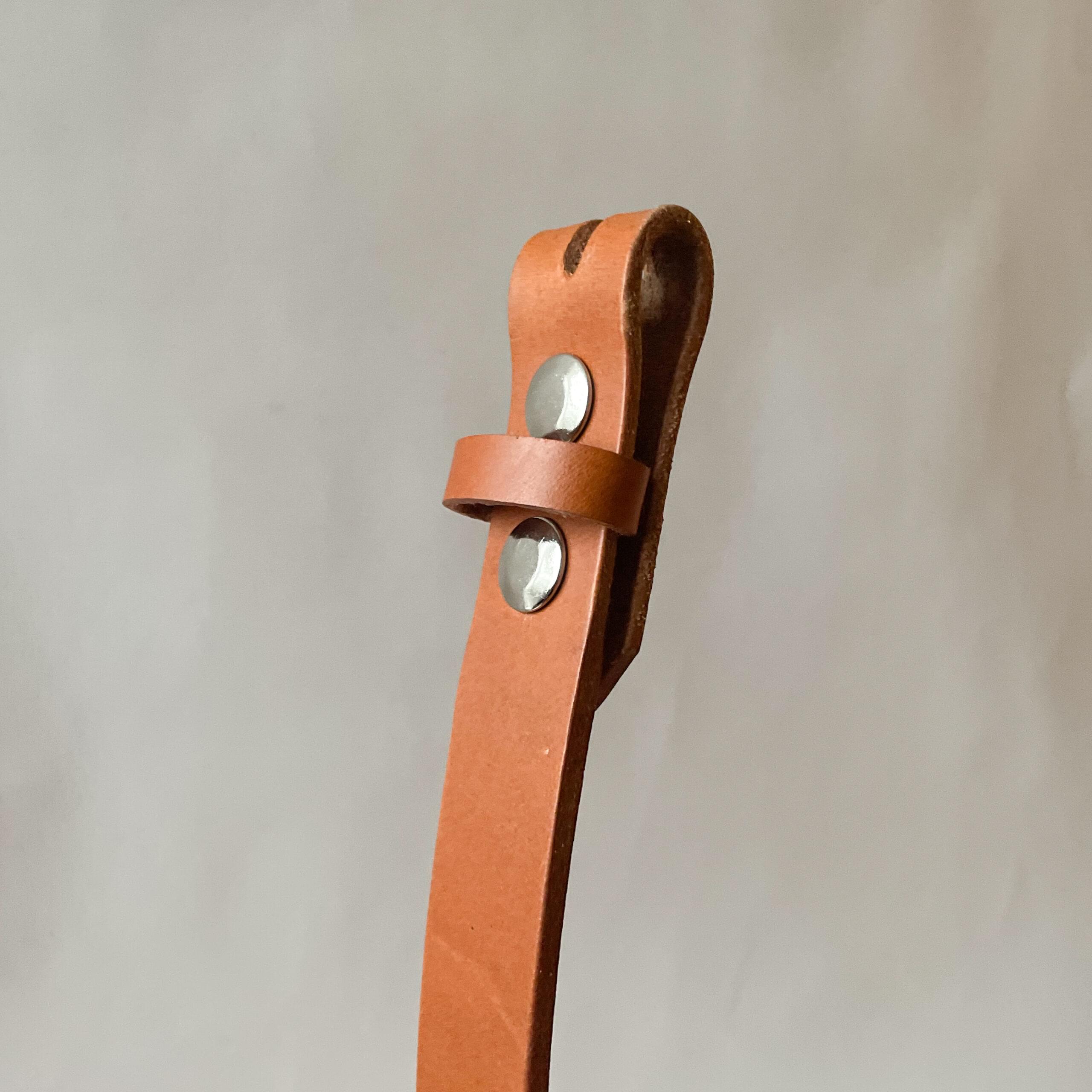 Claude Medium Brown Belt